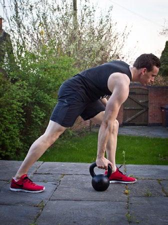 3. ONE ARM KETTLE BELL ROW 4 x 6-12 reps (per arm) 60 seconds Band Low Row Place a kettle bell on the ground on one side of your body and grab it with one arm.