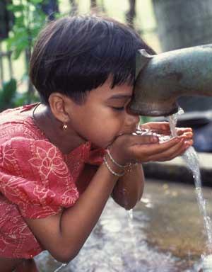 The Arsenic problem in South East Asia 1970 problem with water-born infectious diseases BGS/Unicef provides access to uncontaminated water (e.g.
