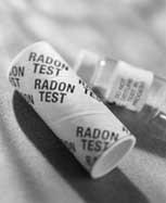 to radon 1 pci/l Percent risk of lung cancer in