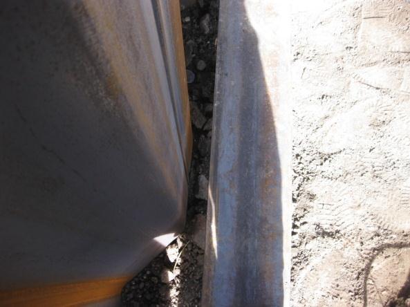 Waler not in contact on all sheet piles in west abutment H-Pile section Figure 5-78.