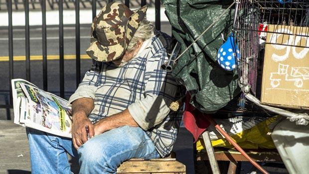 Homelessness and the Veteran Population Veterans comprise 11-13% of the adult homeless population in the US 49,933 total homeless veterans in 2014