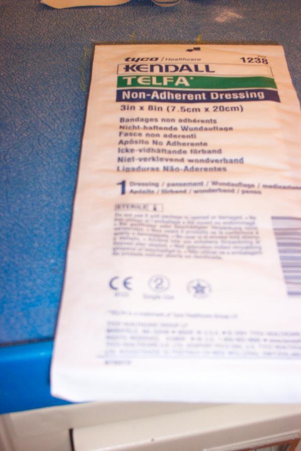 Telfa- Non-adherent Dressing Cotton pad Won t disrupt healing tissue by