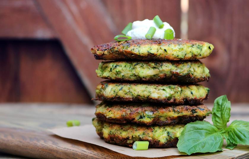 Day 1 Zucchini Fritters This dish is rich in fiber and low in carbohydrates,