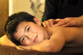 Massage Promotes comfort Decreases pain Reduces stress Enhances sense of