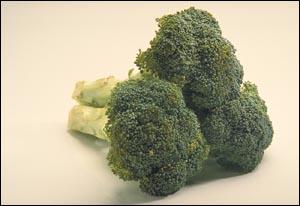 Broccoli (890) : Sulforaphane is a cancer fighter.