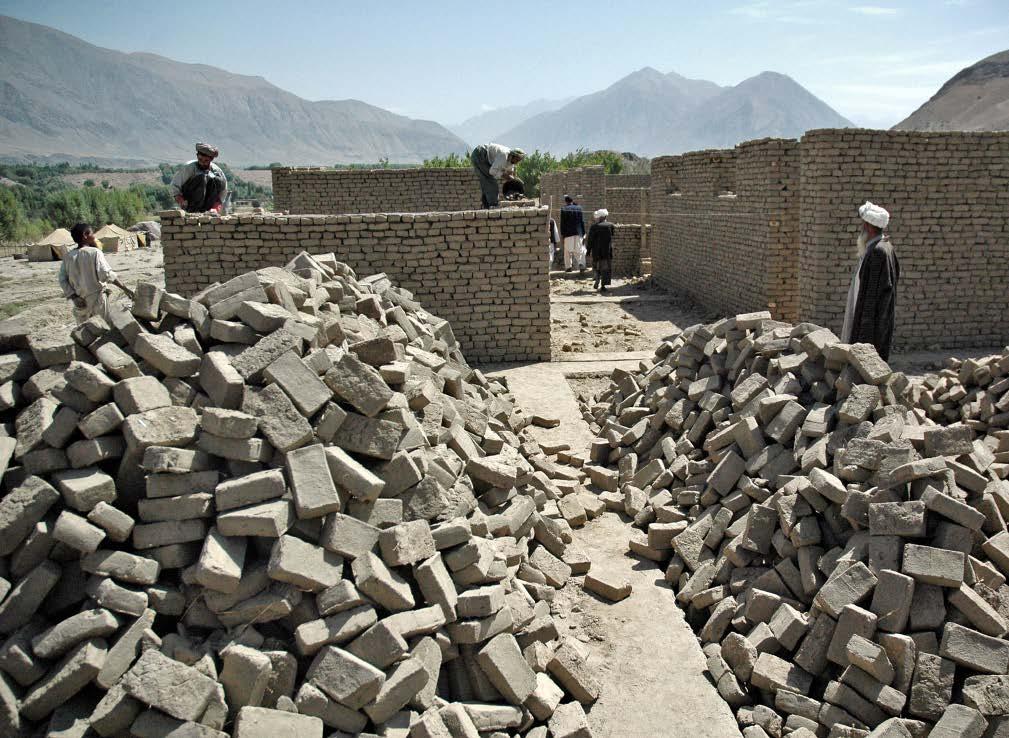 A lack of technical specifications was blamed for variable and poor-quality construction in Afghanistan, 64 Armenia 65 and Nicaragua.