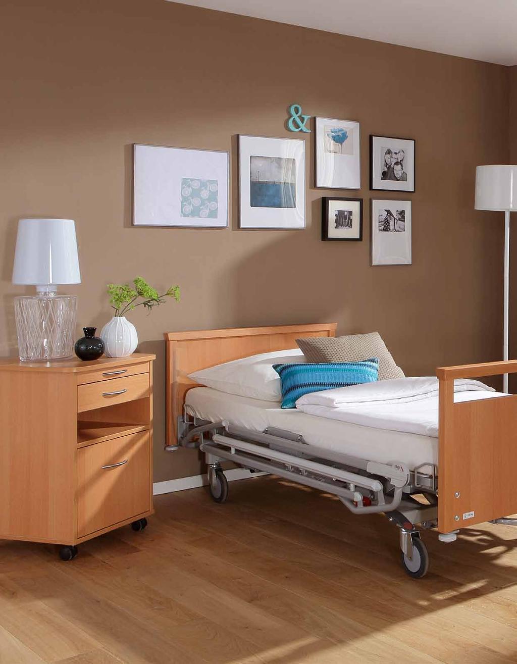 The Eleganza 1 bed has full electrical positioning and brings the quality and range of functions intended for acute healthcare into the area of longterm care adapting
