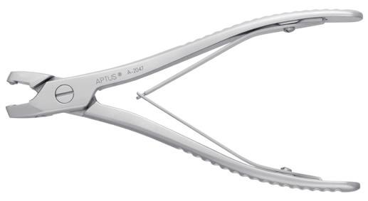 8 Elbow System 2.0, 2.8 General Instrument Application Bending If required, radial head plates and the coronoid plate can be bent with the plate bending pliers (A-2040 or A-2047).