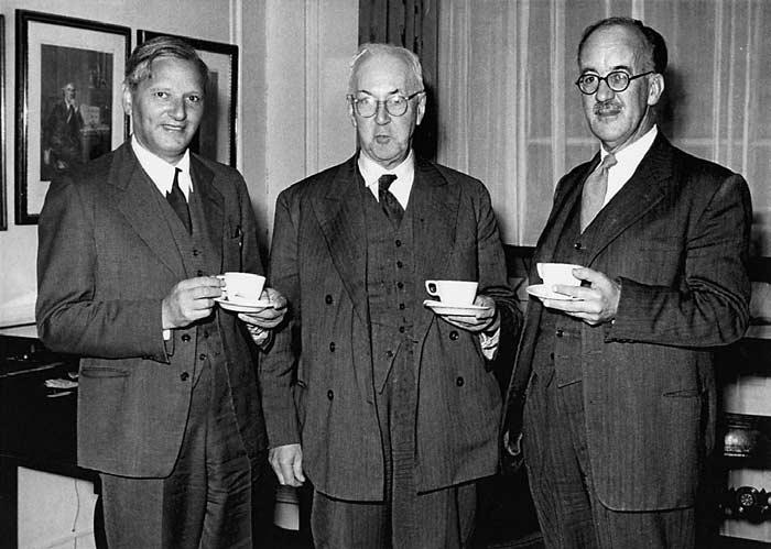 Wilhelm Feldberg, Sir Henry H. Dale and Sir John H.