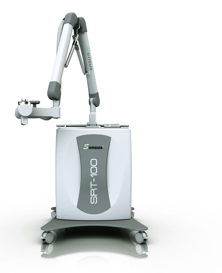 Casters and standard wall socket plug-in operation mean that the SRT-100 can move closer to the patient.