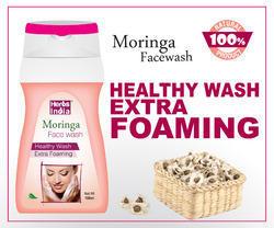 Moringa Shampoo