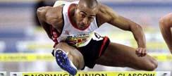 Colin Jackson vs. Other Sprinters Hypertrophy in Fiber Types Both type I (slow twitch) fibers and type II (fast twitch) fibers have the ability to hypertrophy.