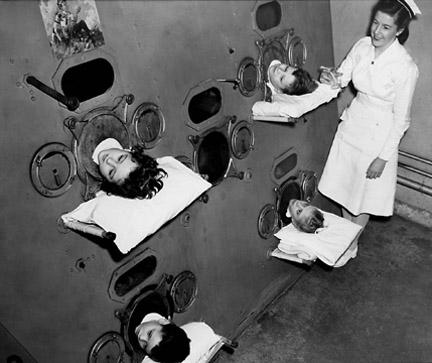 History of mechanical ventilation 1930 s: use of iron lung 1940 s: First NIV system (Bellevue Hospital) 1950 s: Polio epidemic 1980 s 1990 s 2000 s Positive