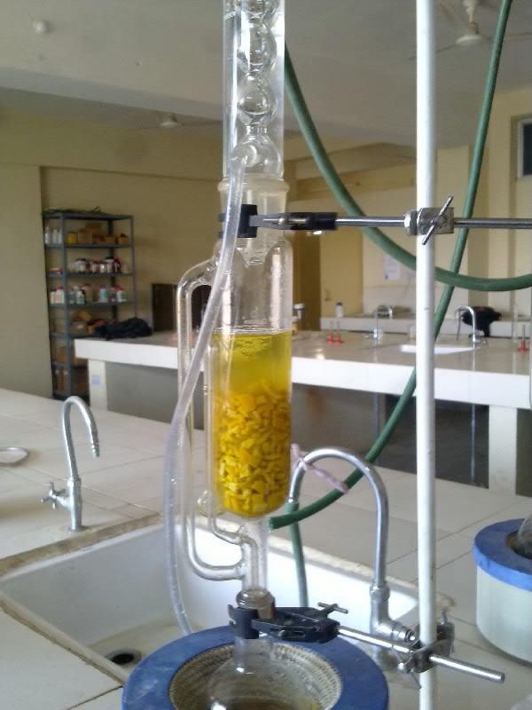 but with 800 ml methanol, extracted unless the solvent leaving the extraction sleeve is color less (1 to 2 hours) [7]. Fig.