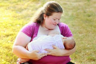 Maternal obesity, breast feeding, and breast milk Obese women are just as likely to intend to breastfeed as normal weight women (Hauff and Demerath, AJHB 24:339-49, 2012; Hauff et al.