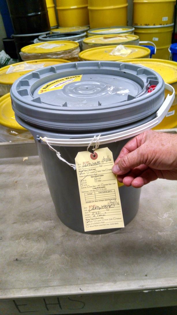sealed. The pail lid must be closed. The yellow tag must be completed. Fill out both top and bottom of the tag.