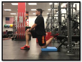 Quad (Front Thigh) o Quad/Hip Flexor Combo Place your back foot on an elevated surface and get into a half-kneeling position.
