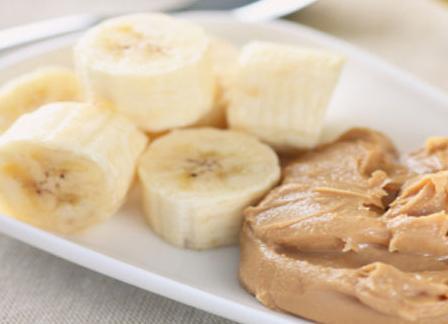 Post Workout Snacks Peanut butter on banana/apple Eggs and 100% WW toast 6 oz yogurt and 2 tbsp almonds 1 glass low fat milk and 1 cup fruit 1 Lara bar or 1 KIND bar