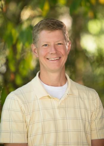 Robert E. Stover, DDS, MS, FACP received his BA in Geophysics from Occidental College and then worked as a field geologist in the Rocky Mountains and Hawaii.