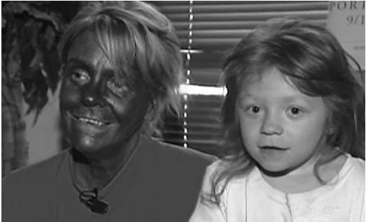 Tanning Mom Patricia Krentcil & her 5 year old daughter May 2012