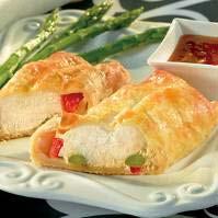 1602 32 Chicken en croute, frozen: Ingredients: 42% cooked chicken, puff pastry, 9% mango, sugar, 2% pak choi, palm oil, spices.