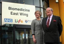 The JWMDRC The John Walton Muscular Dystrophy Research Centre (JWMDRC) at Newcastle has a particular interest in translational research in rare genetic neuromuscular diseases We been involved in