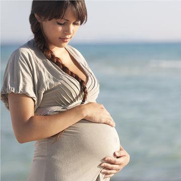 SXHD ở phụ nữ có thai Ảnh hưởng của nhiễm Dengue trên mẹ và trên thai nhi như thế nào? Gây sẩy thai? Thai chết lưu? Trẻ nhẹ cân? Trẻ sanh non? Có dị tật bẩm sinh?