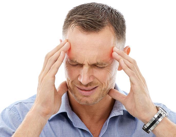 seeing spots or flashing lights sensitivity to light and/or sound temporary vision loss vomiting When compared with tension or other headache types, migraine headache pain can be moderate to severe.