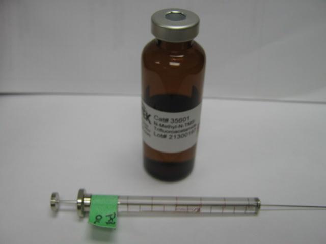 A small air compressor such as a fish aquarium pump is connected to a bent syringe needle ( 27gage 1.