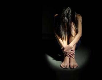The lifetime prevalence of a major depressive disorder (MDD) is 21% for women (13% for men).