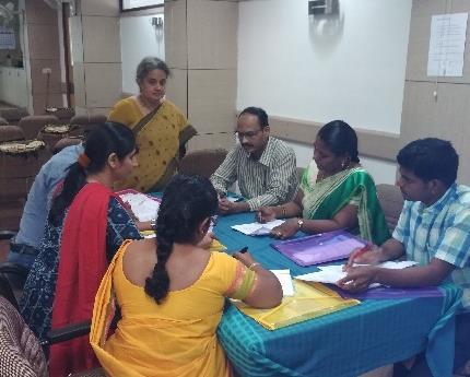 Group discussions on the case study Session 3 Risks and Benefits of Research Dr. Varalakshmi Following the groups discussion on social value and scientific validity, Dr.