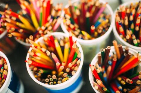 what is mindful coloring? Doing something crea=ve like coloring is a simple way to bring more mindfulness into our day, by allowing us to get swept up in the ac=vity.