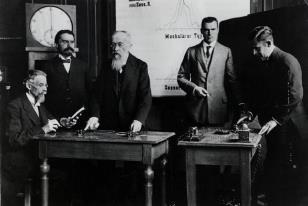 Early Perspectives in Beginnings of Wilhelm Wundt- Father of psychology First experimental psych lab est.