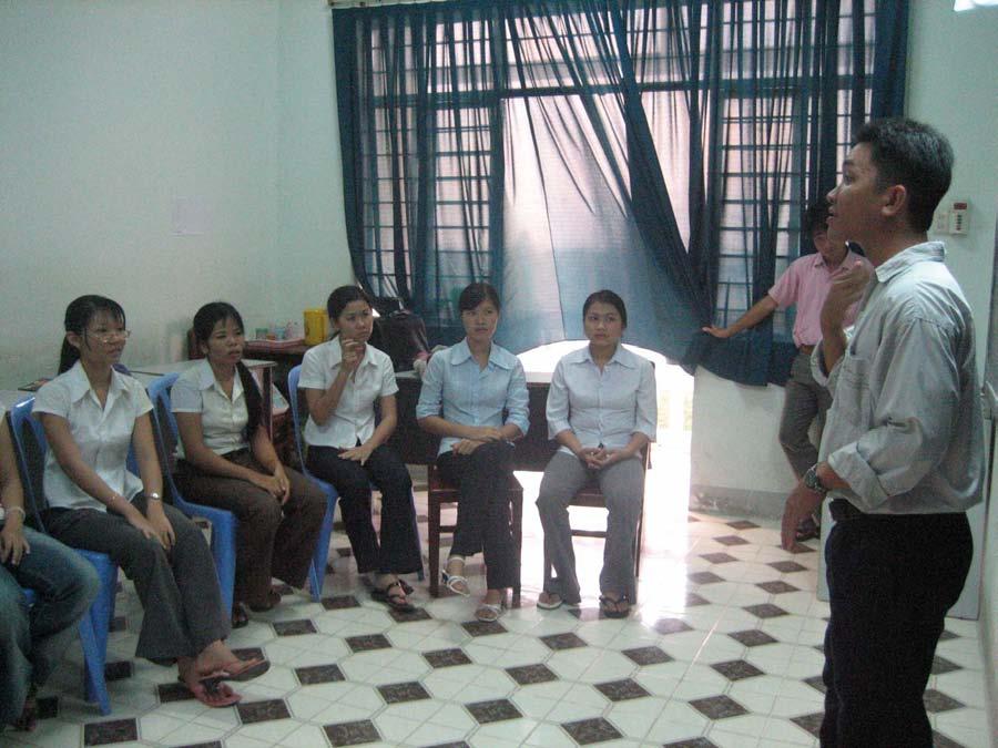 Mr. Hai (Deaf) Teaching HCMCSL to