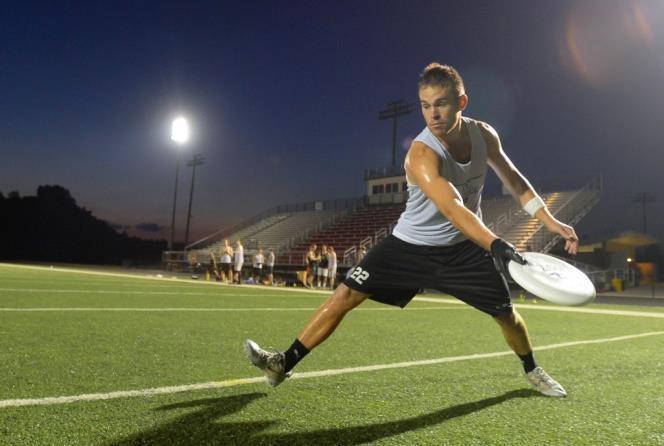 Incorporate an Ultimate in-season strength, conditioning program to help prevent injuries otrfund.org Ultimate Frisbee began in New Jersey in the 1960s.
