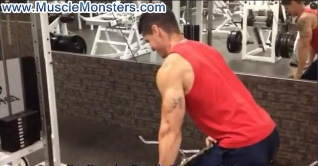 28 Eccentric Training Triceps To finish off your triceps with eccentric training you will need a spotter as well as a cable station.