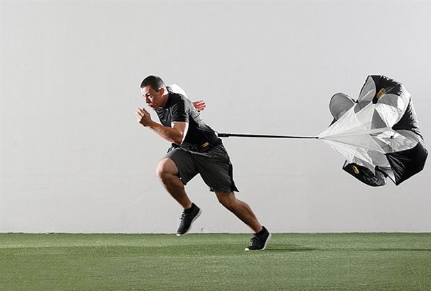 SPEED DRILLS 6 The following five drills can be done as straight sprints or using resistance tools such as: a running parachute, resistance bands, or a weighted sled.
