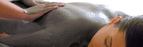 MUD BODY TREATMENT HEALTH AND MUD The wrapping of