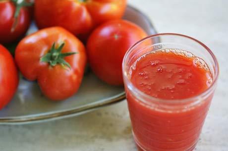 Provide Quality Assessments Need Rapidly measure key analytes that define quality and flavor of tomato juice Location In food processing plants; at farm or field Solution Tomato Analyte Brix Fructose