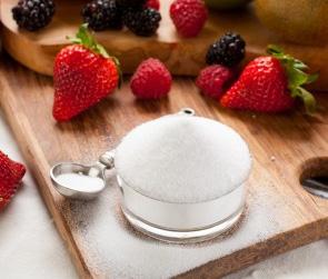 Erythritol belongs to a class of compounds called sugar alcohols. It s natural, calorie-free and tastes almost exactly like sugar.