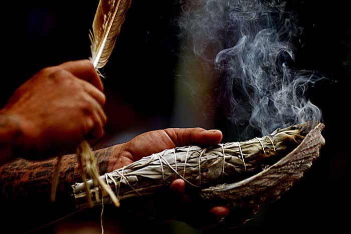 Types of Incense Incense can come in different forms and although they are all very effective some forms will be more practical depending on what the ritual is e.g. an incense stick may be appropriate for meditation whereas a smudge stick is more appropriate for cleansing and purifying.