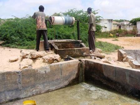 Due to the fact that the inhabitants are charged 5 Somali Shillings per jerry can of water from the private wells, part of the population is using different shallow unsafe water collecting points.