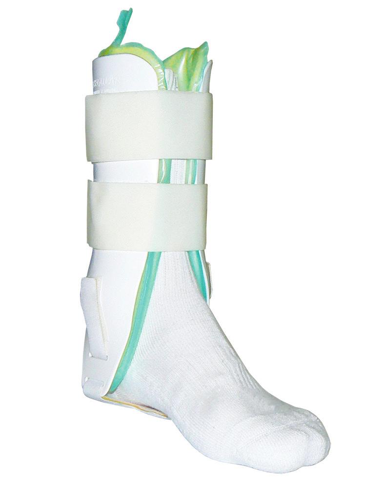 Features adjustable heel pad for accurate positioning and optimal control during physical