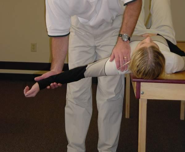 Transverse Plane Tests: Shoulder Internal Rotation Test Athlete lies on their back with knees bent and back flat. Bring the athlete s bent arm to shoulder level.
