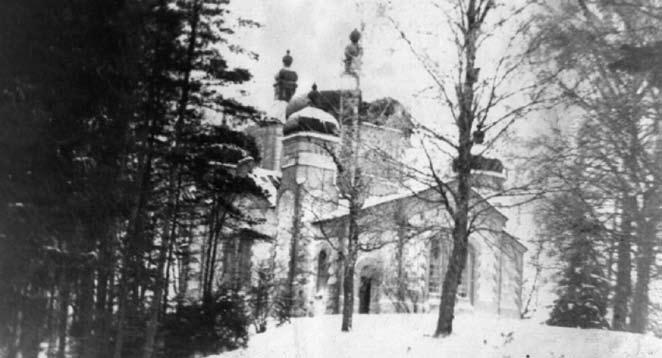 Nõukogude võim võttis Kastolatsi kirikul kuplid maha ning kasutas kirikuhoonet hiljem viljakuivatina. Aga pühade ja kiriku kohta mäletab rohkem minu õde Salme.