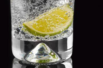 HEALTHY SUBSTITUTIONS - SODA Soda water for tonic water Tonic water