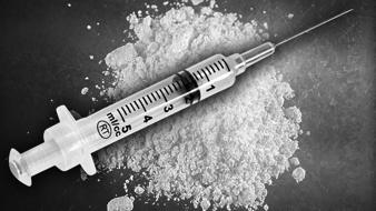 about implementing and maintaining a drug free environment. HEROIN: OLD DRUG, NEW EPIDEMIC 2012 2000 AN EPIDEMIC 514% INCREASE