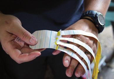 5 cm) kinesiology tape to cut a fan tape. This gives you the chance to cut more fingers. With more fingers and a wider tape, you can cover a bigger surface.