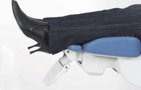 Footrest total safety. It allows patients with reduced mobility to sit with total safety.