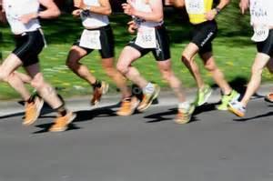 Running a Half Marathon/10K Endurance-slow release carbohydrates, avoid sugary, quick release foods Muscle support-have good quality organic protein sources, eat small amounts of protein throughout